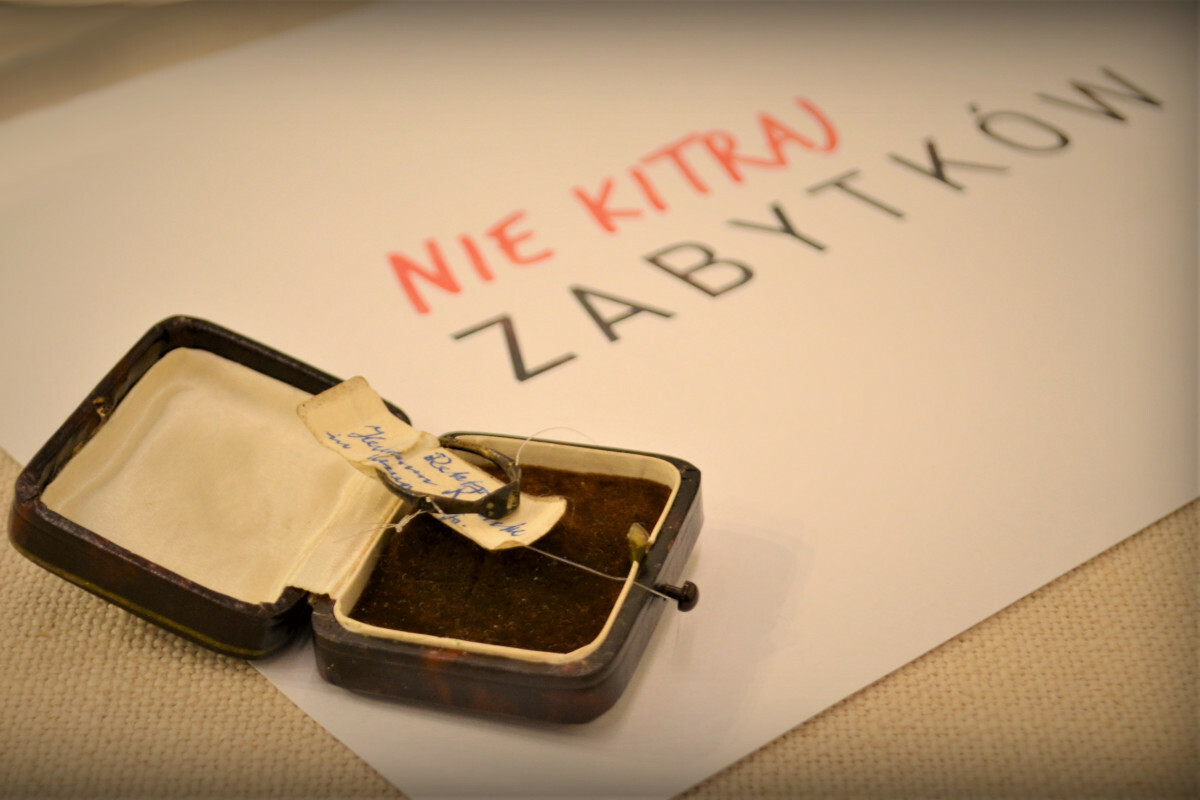 Lekcje o nie kitraniu, czyli „Zabytki, źródła? A na co to komu?” Lekcje o nie kitraniu, czyli „Zabytki, źródła? A na co to komu?”
